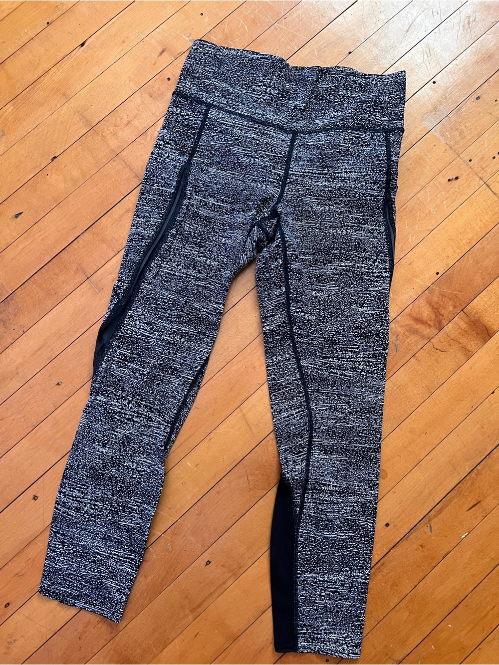 Lululemon Heathered Black & White Active Leggings